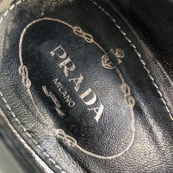 Prada heels - Picture 4 of 8